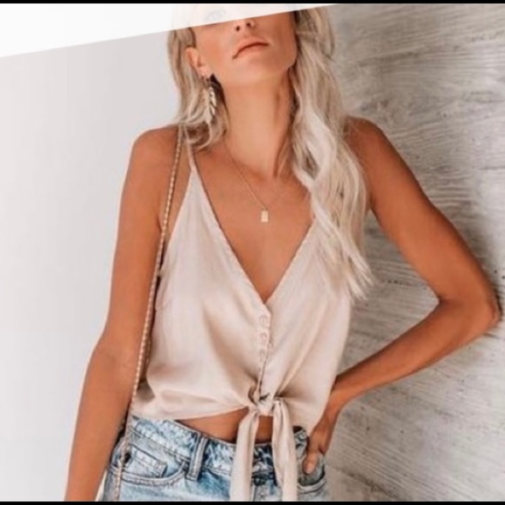 NWOT | Vici Copper front tied crop tank